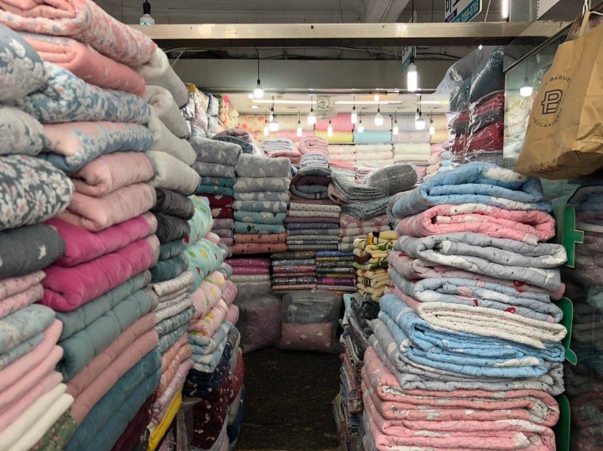 Get Korean bedding at great price! Visit popular 169 MIDO to get Korean quilts